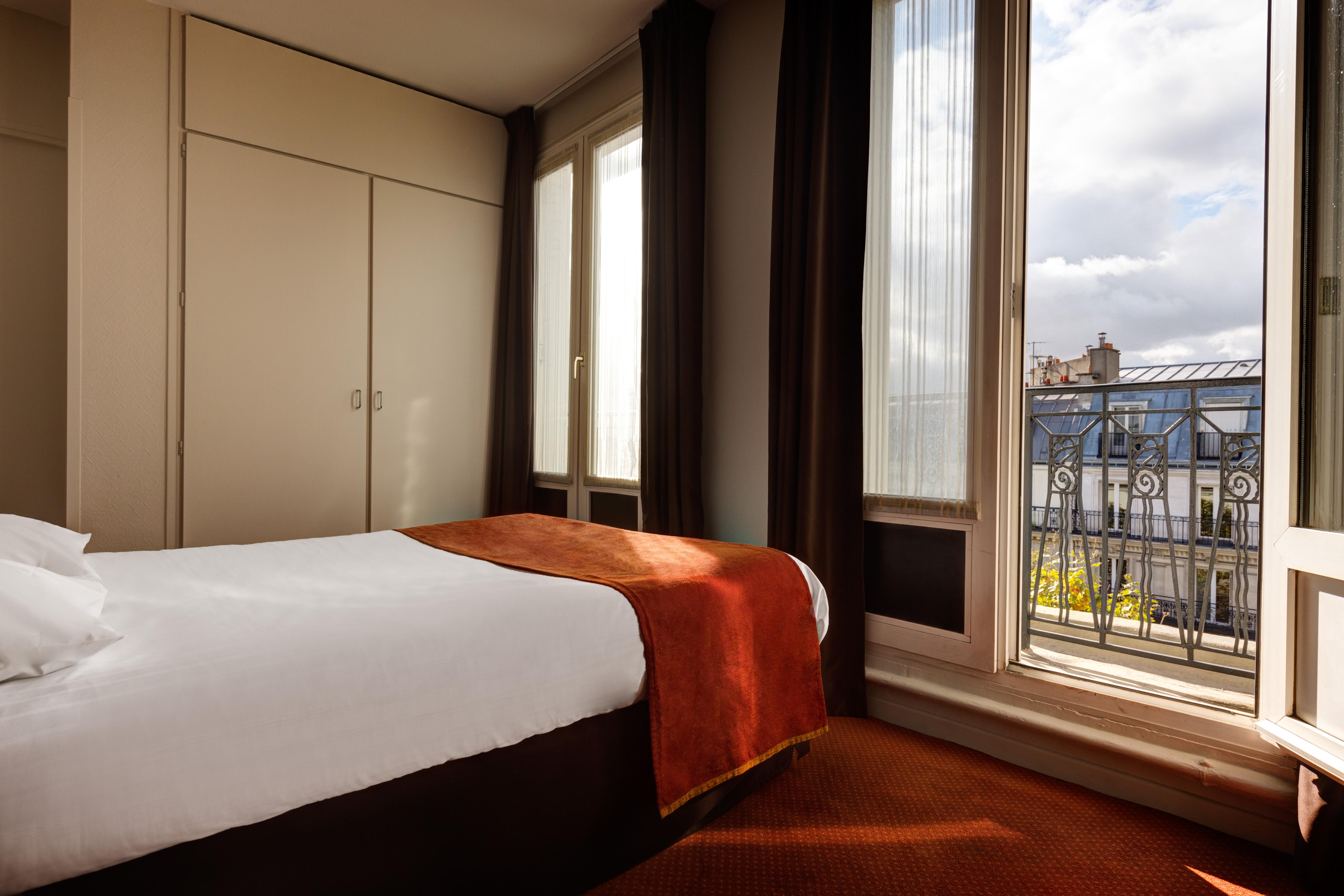 Hôtel Léna Paris Exterior foto